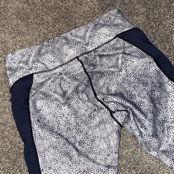 🖤 CALIA Capri leggings - Picture 3 of 3